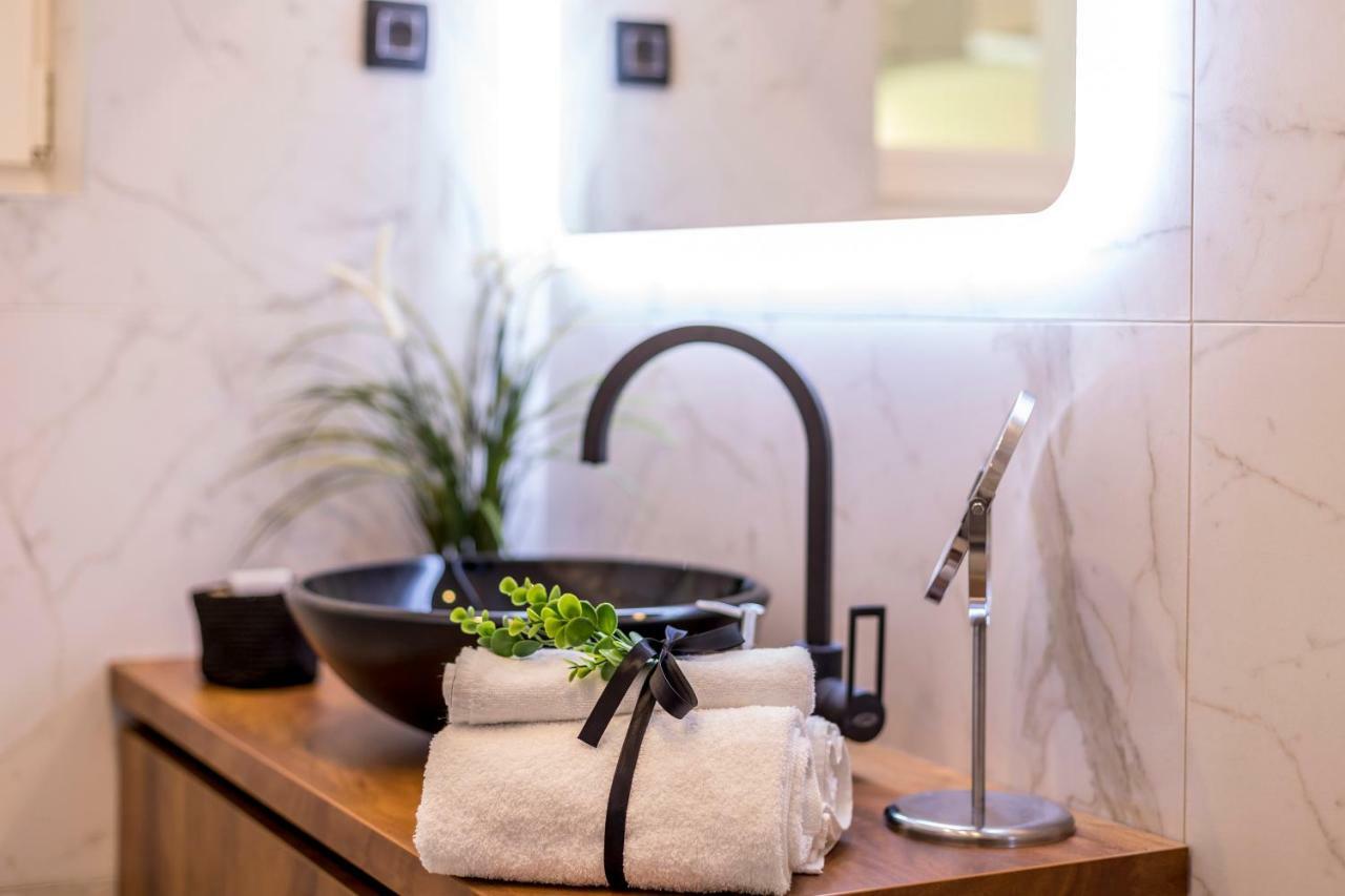 Monvi Luxury Suites Near Bacvice Beach And Old Town Split Ngoại thất bức ảnh